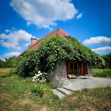 Domek Letniskowy Caloroczny W Rzemieniu Villa Exterior photo