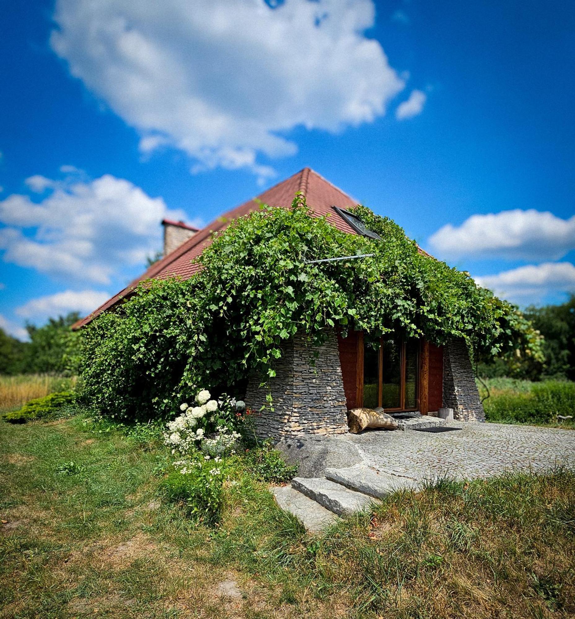 Domek Letniskowy Caloroczny W Rzemieniu Villa Exterior photo